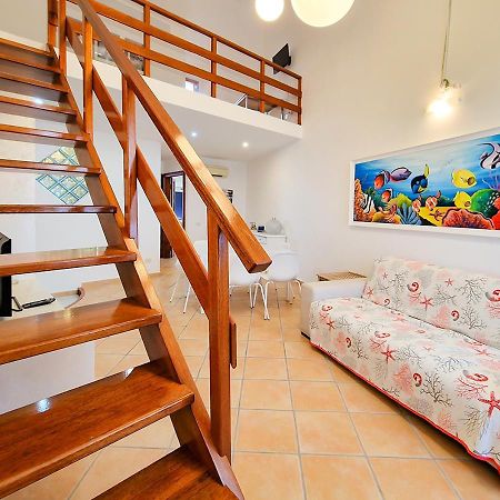 Murphy Holiday Home - Residenza Baro Ла-Маддалена Экстерьер фото